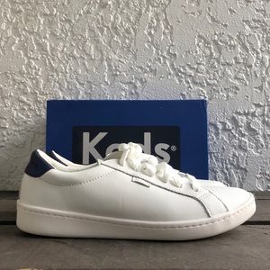 EUC Keds Ace Leather Sneakers, White/Navy - Size 7.5